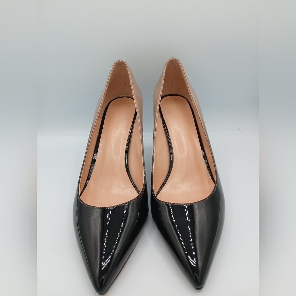 Elegant 2 tone Black & Beige,  Women's Pumps, Size 9.5 M